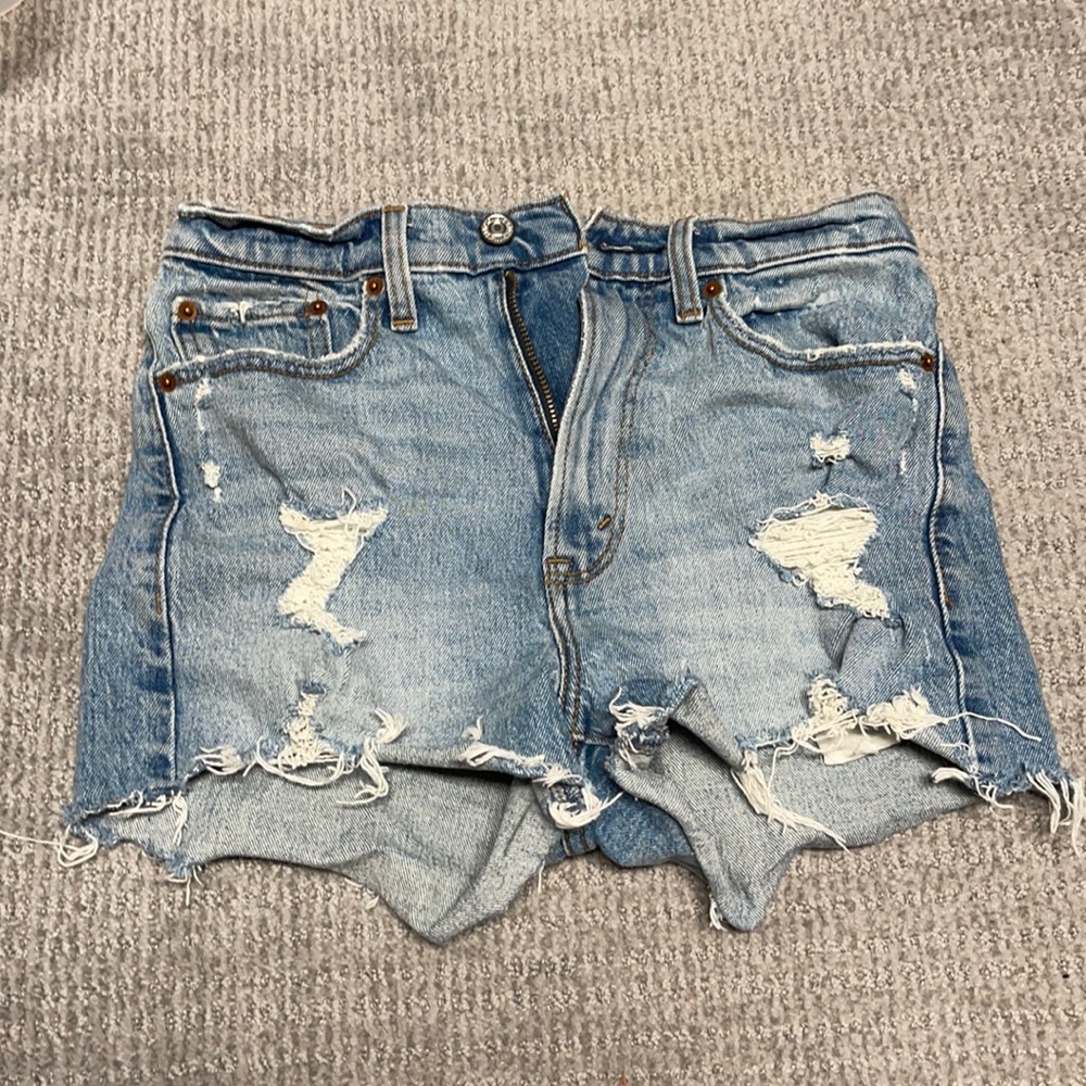 Abercrombie High Rise Mom Short